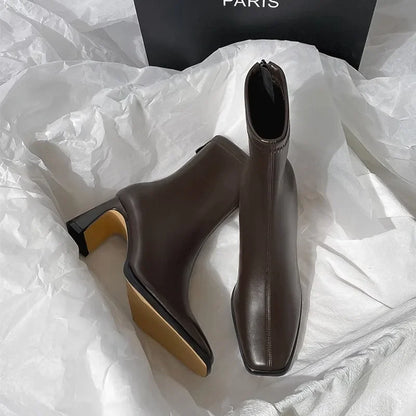 Bottines courtes pour femmes en cuir à bout carré talon 8 cm