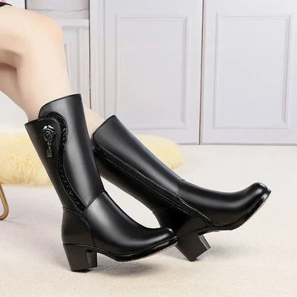 Bottes en cuir à talons mi-mollet