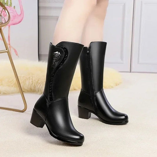 Bottes en cuir à talons mi-mollet