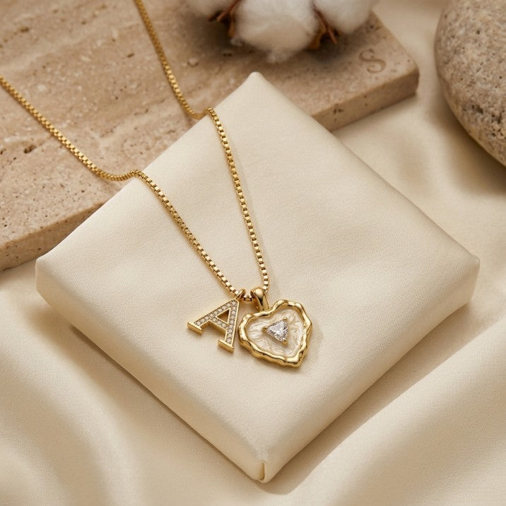 Collier pendentif cœur avec initiale